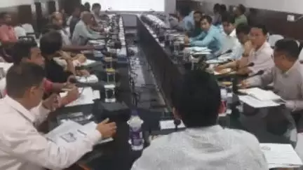 উদয়পুর: মুখ্যমন্ত্রী রাবার মিশন ও টিআরএলএম প্রকল্প নিয়ে আজ জেলা পর্যায়ে একটি গুরুত্বপূর্ণ বৈঠক অনুষ্ঠিত হয় উপস্থিত জেলা শাসক