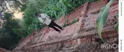 जानसठ: भोपा क्षेत्र के गांव किशनपुर में बरसात के कारण दीवार गिरी, परिवार के साथ बैठे व्यक्ति ने भागकर बचाई जान