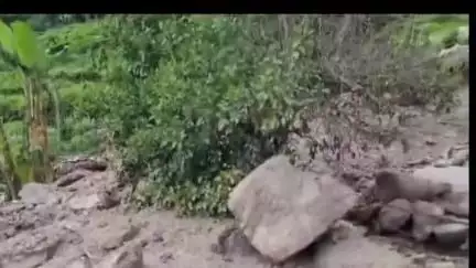 रुद्रप्रयाग: मचकंडी गबेला तोक में आपदा की भेंट चढ़ा ग्रामीण बलवीर लाल का मकान, खेत,खलिहान, प्रशासन से मदद की गुहार#jansmsya