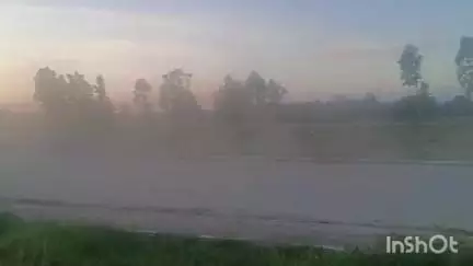 नजीबाबाद: नजीबाबाद से जलालाबाद हाईवे रोड पर कॉलोनी में अवैध रूप से नियमों की अनदेखी कर हो रहा अवैध भरान