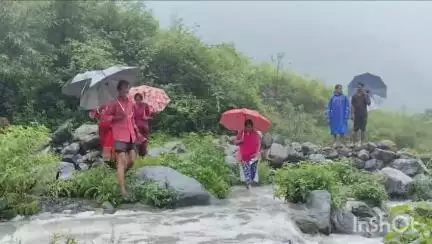 नैनीताल: नैनीताल के समीपवर्ती सौलिया गांव में दिक्कतें होने के चलते लोगों ने पंचायत चुनाव का बहिष्कार #Jansamasya