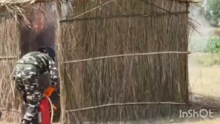 घोड़ासहन: गर्मी में बढ़ती आग की घटनाओं को रोकने के लिए SSB और नेपाल पुलिस ने लोगों को किया जागरूक