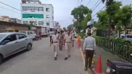 बड़नगर: बड़नगर में मोहर्रम पर्व को लेकर पुलिस ने निकाला फ्लैग मार्च