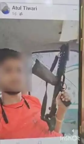 आगरा: गांव बजहेरा निवासी युवक ने सरकारी असलहा के साथ रील बनाकर सोशल मीडिया पर की पोस्ट