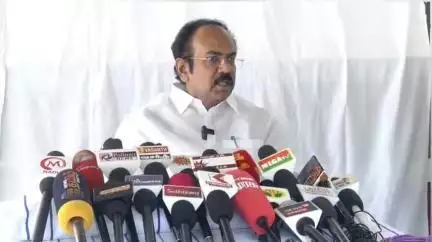 காரியாபட்டி: "எந்த ஒளிவு மறைவு இன்றி, தவறு செய்தவர்கள் மீது நடவடிக்கை எடுக்கப்படும்" - மல்லாங்கிணரில் அமைச்சர் தங்கம் தென்னரசு பேட்டி