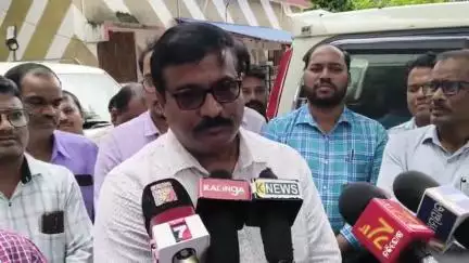 ଉଦଳା: ସାମୁହିକ ଛୁଟିରେ ଗଲେ ଜିଲ୍ଲାର ଓଏଏସ୍ ଅଧିକାରୀ; ବାରିପଦାରେ କପ୍ତିପଦା ଉପ ଜିଲ୍ଲାପାଳ ଦେଲେ ପ୍ରତିକ୍ରିୟା
