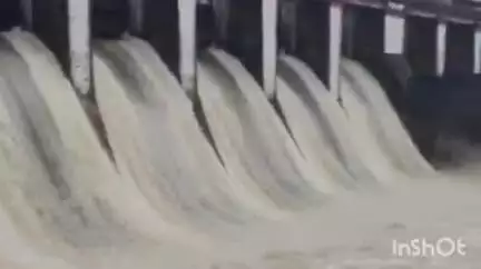घोड़ाडोंगरी: सतपुड़ा डेम सारनी के 7 गेट खोले गए, 2-2 फीट की ऊँचाई तक खोलकर तवा नदी में 11500 क्यूसेक पानी छोड़ा गया