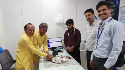 मोहन बड़ोदिया: SBI मोहन बड़ोदिया में स्थापना दिवस मनाया गया, भा.कि.स. के जिला उपाध्यक्ष दिनेश कुमार कलमोदिया रहे मुख्य अतिथि