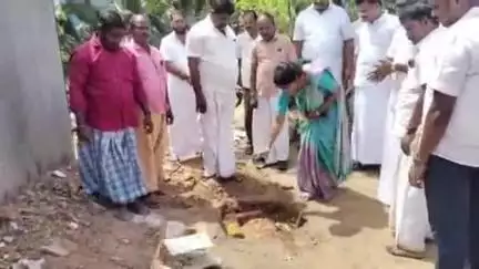 கடையநல்லூர்: கடையநல்லூர் சட்டமன்ற தொகுதியில் 51 லட்சம் மதிப்பீட்டில் திட்ட பணிகளுக்கு அடிக்கல் நாட்டு விழா மற்றும் முடிவடைந்த பணிகள் தொடக்க விழா நடைபெற்றது
