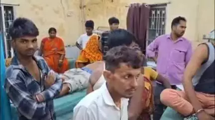 गोपालगंज: भोजपुरवा गांव में आपसी विवाद में मारपीट, चार लोग जख्मी, सदर अस्पताल में भर्ती