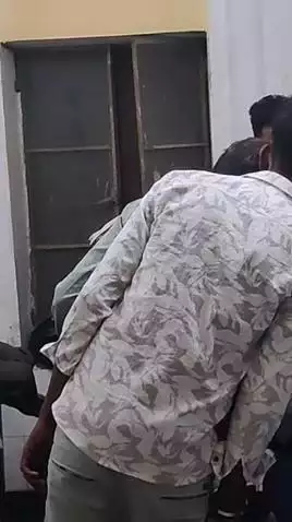 रूपवास: रूपवास के कारे पठ्ठे के पास पैदल जा रहे 4 लोगों को अज्ञात वाहन ने मारी टक्कर