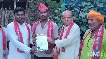 चौसा: चौसा प्रखंड के घोसई पंचायत में विकासशील इंसान पार्टी की बैठक, संगठन का हुआ विस्तार