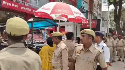 खलीलाबाद: खलीलाबाद में सड़क जाम से मिलेगा छुटकारा, टी एस आई ने पटरियों से अतिक्रमण खाली कराया, 15 जुलाई तक चलेगा अभियान