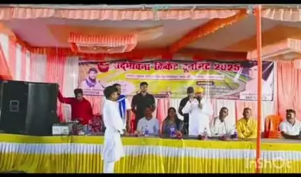 टिकारी: पंचानपुर में सद्भावना क्रिकेट टूर्नामेंट के फाइनल में धनछुही ने रफीगंज को हराया, पुरस्कार दिया गया