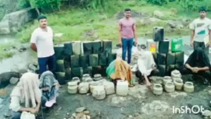 केळापूर: मोहदा येथे गावठी हातभट्टीवर पोलिसांचा छापा; 61 हजार 350 रुपयांचा मुद्देमाल जप्त
