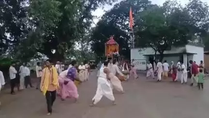 ଝାରସୁଗୁଡା: ସାଗରପାଲି ଗ୍ରାମରେ ଅନୁଷ୍ଠିତ ହେଲା ରଥଯାତ୍ରା
