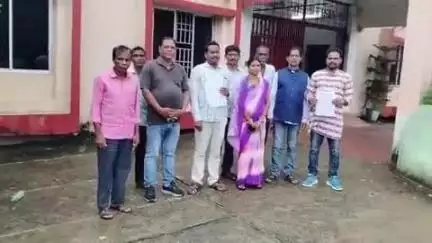 ଧର୍ମଗଡ: ଉତ୍ତର ପ୍ରଦେଶର ଯାଦବ ପ୍ରବଚକଙ୍କ ଉପରେ ଜାତିଗତ ନିର୍ଯାତନା ପ୍ରତିବାଦରେ ଧର୍ମଗଡ ଥାନାରେ ଏତଲା