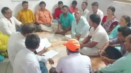 পাড়া: মালঞ্চডি গ্রামে BJP-র কার্যালয়ে আয়োজিত বুথ স্বশক্তিকরণের রিভিউ বৈঠক, উপস্থিত মণ্ডল সভাপতি সহ অন্যরা