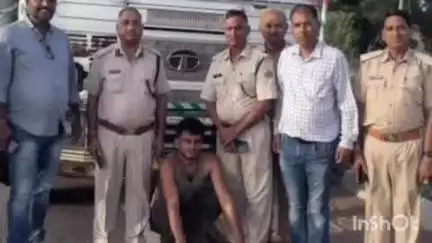 ओसियां: सिरमंडी पुलिया के पास आबकारी पुलिस की कार्रवाई में मिले कुल 700 अवैध शराब के कार्टून