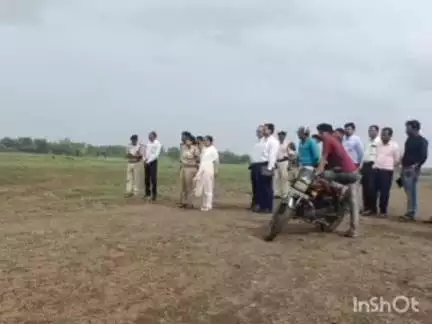 पेटलावद: श्रावण माह की तैयारियों को लेकर एसडीएम-एसडीओपी ने सिंघेश्वर धाम का किया निरीक्षण