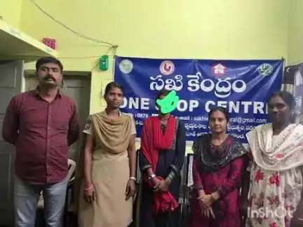 తల్లిదండ్రులతో గొడవపడి ఉత్తరప్రదేశ్ నుండి వరంగల్ వచ్చిన బాలికను సిహెచ్ఎల్ కోఆర్డినేటర్ కు అప్పగించారు జిఆర్పి పోలీసులు