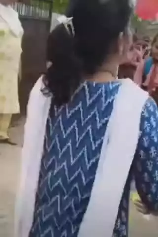 फतेेहपुर: पूर्व माध्यमिक विद्यालय घुंघटेर में नए सत्र की शुरुआत, तिलक और मिठाइयों से बच्चों का हुआ स्वागत