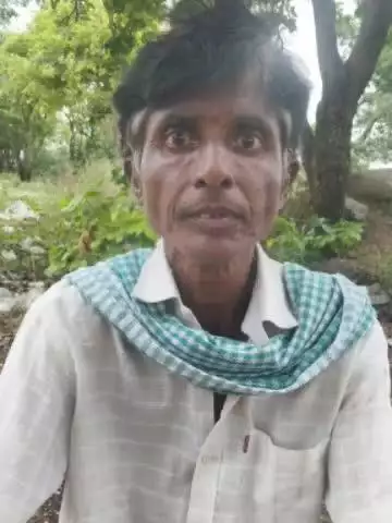 నిజామాబాద్ సౌత్: పై ఫోటోలో ఉన్న వ్యక్తిని గుర్తుపడితే తమ సంప్రదించాలని నగరంలోని 4వ టౌన్ శ్రీకాంత్ వెల్లడి