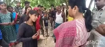 फलका: हसेली गांव में भूमि विवाद में दो पक्षों में हुई हिंसक झड़प की सूचना मिलते ही पहुंचीं विधायक, पीड़ित परिवार से की मुलाकात