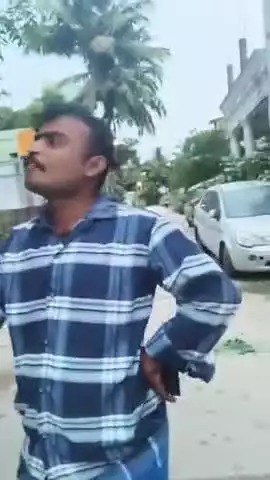 பொன்னேரி: சொல் பேச்சு கேட்காத குழந்தைகளுக்கு சூடு வைத்த தாய்.
தாயின் 2வது கணவரிடம் போலீஸ் விசாரணை.