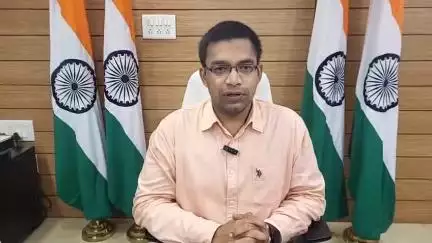କୋରାପୁଟ ସହର: ଜିଲ୍ଲାରେ ଚଳିତବର୍ଷ ସଫଳତା ସହ ରବି ମଣ୍ଡି ସମ୍ପନ୍ନ ହୋଇଥିବା କାର୍ଯ୍ୟାଳୟରେ ସୂଚନା ଦେଇଛନ୍ତି କୋରାପୁଟ ଜିଲ୍ଲାପାଳ