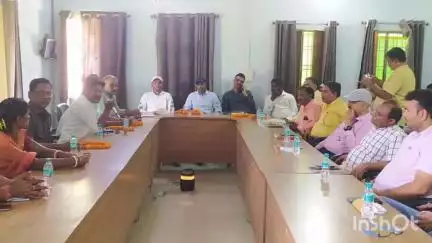 फारबिसगंज: प्रखंड कार्यालय परिसर स्थित मनरेगा सभा भवन में प्रखंड स्तरीय कार्यक्रम कार्यान्वयन समिति की बैठक हुई आयोजित