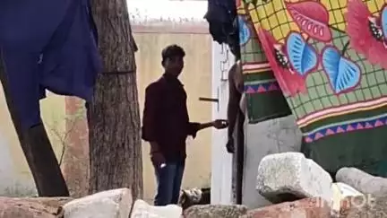 बिल्हा: बिल्हा के वार्ड क 5 में खुलेआम बिक रही शराब, महिलाओं और युवतियों में दहशत का माहौल उचित कार्यवाही की मांग #jansamasya