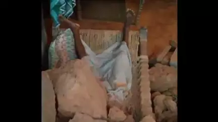 रंका: रंका प्रखंड के दुधवल पंचायत के नगारी गांव में हाथी ने घर गिराया, मलबे में दबने से ग्रामीण की मौत