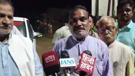 राजघाट पर आचार्य महावीर प्रसाद द्विवेदी की मूर्ति का शिलान्यास होगा, नगर पालिका अध्यक्ष शत्रुघ्न सोनकर ने दी जानकारी