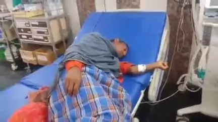 सूरजपुर: ग्राम डेयरी में जंगली मशरूम खाकर लगभग नौ ग्रामीण फूड पॉइजनिंग का शिकार, सभी को जिला अस्पताल में भर्ती किया गया