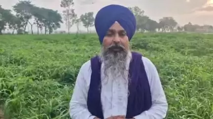 ਅੰਮ੍ਰਿਤਸਰ 2: ਪਿੰਡ ਭੰਦੇਰ ਤੋਂ ਕਿਸਾਨ ਮਜ਼ਦੂਰ ਸੰਘਰਸ਼ ਕਮੇਟੀ ਦੇ ਜਨਰਲ ਸਕੱਤਰ ਨੇ ਪ੍ਰਾਈਵੇਟ ਹੱਥਾਂ ਦੇ ਵਿੱਚ ਬਿਜਲੀ ਦੇਣ ਨੂੰ ਲੈ ਕੇ ਵੀਡੀਓ ਜਾਰੀ ਕਰਕੇ