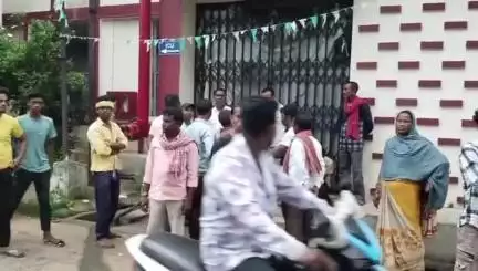 बेंगाबाद: अखारी पूजा से लौटते वक्त परशुरामडीह में सड़क हादसे में तीन की मौत, दो घायल, जमुआ के जंगरीडीह में मातम