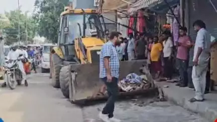 पलवल: पलवल विधायक व खेल राज्य मंत्री के आदेश पर हटाया गया अतिक्रमण, लोगों ने कहा - बहुत अच्छा काम हो रहा है