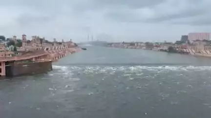 लाडपुरा: कोटा बैराज के 5 गेट खोले, 80 हजार क्यूसेक पानी की निकासी, प्रशासन ने सतर्कता बरतने के दिए निर्देश