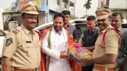 పలమనేరు: పలమనేరు:నియోజకవర్గ ఎమ్మెల్యే అమర్నాథరెడ్డి జన్మదిన వేడుకలు, ఘనంగా సత్కరించిన పార్టీ శ్రేణులు అధికారులు