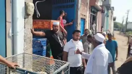 खुर्जा: नाले की साफ सफाई और सड़क निर्माण को लेकर हिना कॉलोनी निवासियों ने किया विरोध प्रदर्शन #jansamasya
