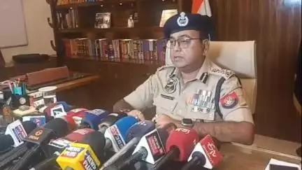নগাঁও: 'নিষিদ্ধ মাংসৰ বিৰুদ্ধে চলা অভিযানত ১৭ খন হোটেল ছীল কৰা হৈছে',জিলা আৰক্ষী অধীক্ষকৰ কাৰ্যালয়ত আৰক্ষী অধীক্ষকৰ সংবাদ মেল