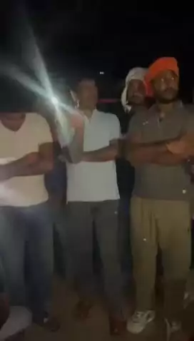पावटा में भुरामल स्कूल के पीछे गोवंश के मांस के अवशेष मिले