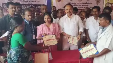 புதுக்கோட்டை: திருமலைராய சமுத்திரத்தில் சிறப்பு கால்நடை சுகாதார மற்றும் விழிப்புணர்வு முகாமை துவக்கி வைத்த ஆட்சியர் அருணா எம்எல்ஏ முத்துராஜா