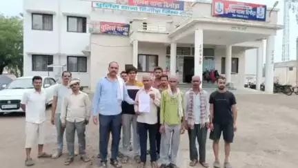 जतारा: दिगौड़ा में मकान के सामने ट्रक लगाने पर विवाद, साहू समाज ने दो लोगों के खिलाफ थाने में शिकायत की