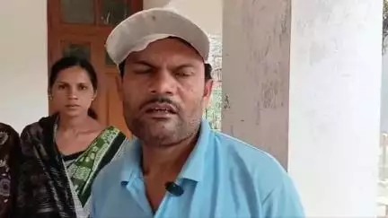ସମ୍ବଲପୁର ମ୍ୟୁନିସିପାଲଟି: ଟାମ୍ପରକେଲା ଓ ମୁଣ୍ଡେନପାଲି ପଞ୍ଚାୟତ ବାସିନ୍ଦାଙ୍କ ଜିଲ୍ଲାପାଳଙ୍କ କାର୍ଯ୍ୟାଳୟରେ ଦାବିପତ୍ର ପ୍ରଦାନ,ଚତୁର୍ଭୁଜ ଗରଡିଆ ରଖିଲେ  ପ୍ରତିକ୍ରିୟା