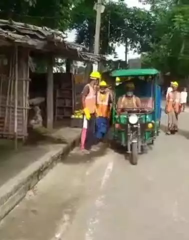 पोठिया: टीपीझारी पंचायत में स्वच्छता कर्मियों ने मतदाता पुनरीक्षण को लेकर चलाया जागरूकता अभियान