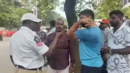 మచిలీపట్నం: 'యువకుడిపై ట్రాఫిక్ కానిస్టేబుల్ దాడి