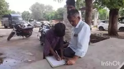 अंबाह: महंतकीपूठ: 8 साल का करन बना हिम्मत की मिसाल, पिता की मारपीट से तंग आकर थाने में शिकायत दर्ज कराई