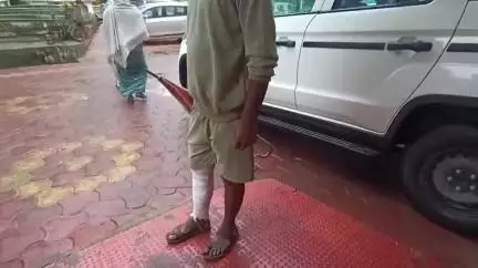 नरसिंहपुर: दुकान में तोड़फोड़ और मारपीट, थाने में सुनवाई न होने पर पीड़ित ने कलेक्टर को दिया आवेदन